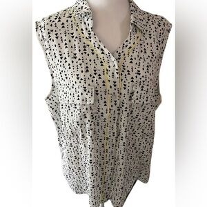 Dept222 Triangle Geometric Sleeveless Button Down Blouse